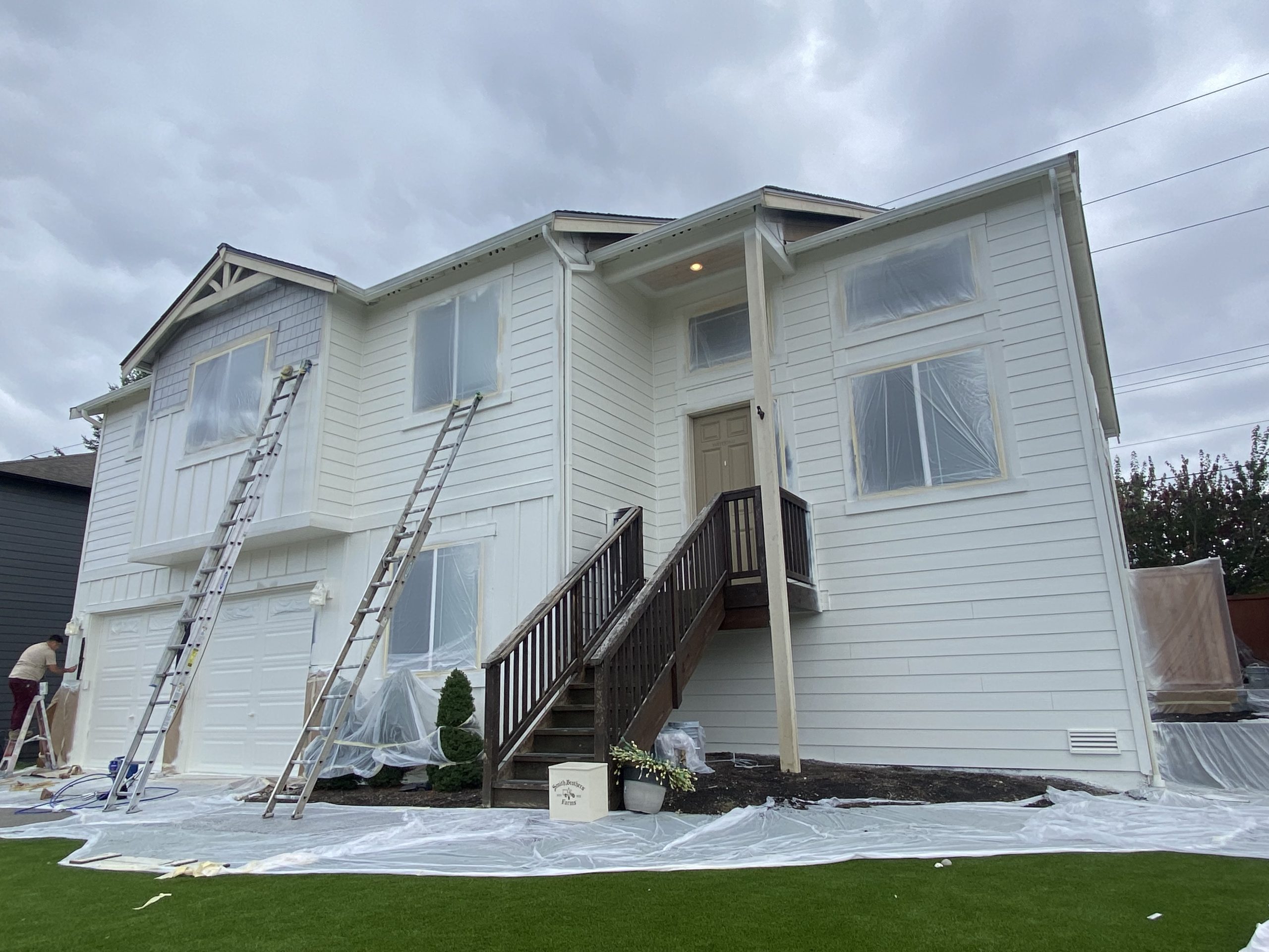 Choosing the Best Interior and Exterior House Painters